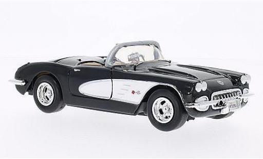 Diecast model cars Chevrolet Corvette 1/24 Motormax (C1) black/white 1959 Chevrolet Corvette 1/24 Motormax (C1) black/white 1959 diecast model cars