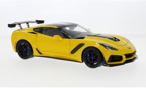 Diecast model cars Chevrolet Corvette 1/18 AUTOart (C7) ZR1 yellow 2019 Chevrolet Corvette 1/18 AUTOart (C7) ZR1 yellow 2019 diecast model cars