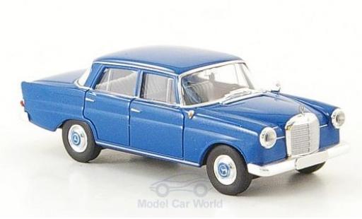 Diecast model cars Mercedes 190 E 1/87 Brekina c (W110) blue Mercedes 190 E 1/87 Brekina c (W110) blue diecast model cars