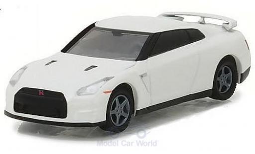 Diecast model cars Nissan Skyline R35 1/64 Greenlight GT-R R35 white 2014 Nissan Skyline R35 1/64 Greenlight GT-R R35 white 2014 diecast model cars