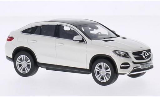 Diecast model cars Mercedes Classe GLE 1/43 Norev GLE Coupe (C292) white Mercedes Classe GLE 1/43 Norev GLE Coupe (C292) white diecast model cars