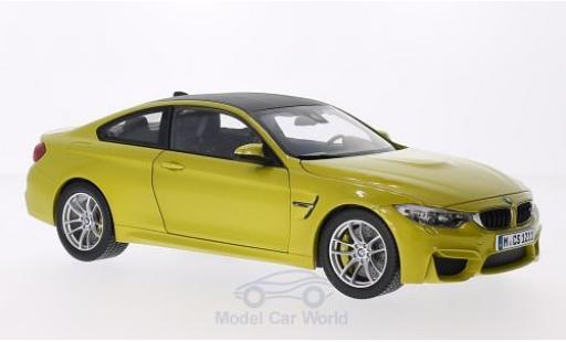 Diecast model cars Bmw M4 1/18 Paragon Coupe metallic yellow Bmw M4 1/18 Paragon Coupe metallic yellow diecast model cars