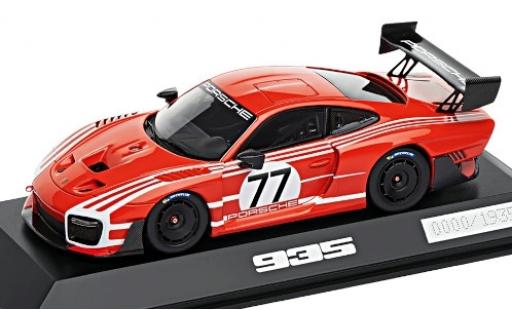 Diecast model cars Porsche 991 GT2 RS 1/43 Spark 935 red/white No.77 Salzburg Basis: 911 GT2 RS Clubsport (.2) Porsche 991 GT2 RS 1/43 Spark 935 red/white No.77 Salzburg Basis: 911 GT2 RS Clubsport (.2) diecast model cars