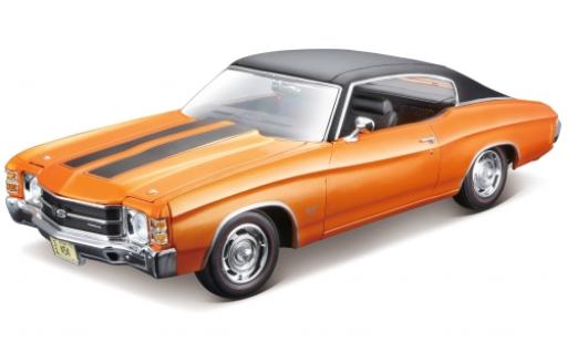 Diecast model cars Chevrolet Chevelle 1/18 Maisto SS454 metallic orange/black 1971 Chevrolet Chevelle 1/18 Maisto SS454 metallic orange/black 1971 diecast model cars