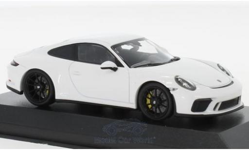 Diecast model cars Porsche 991 GT3 1/43 Minichamps 911 (.2) GT3 Touring white 2018 Porsche 991 GT3 1/43 Minichamps 911 (.2) GT3 Touring white 2018 diecast model cars