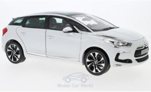 Diecast model cars DS Automobiles DS5 1/18 Norev Citroen metallic white 2011 ohne Vitrine DS Automobiles DS5 1/18 Norev Citroen metallic white 2011 ohne Vitrine diecast model cars