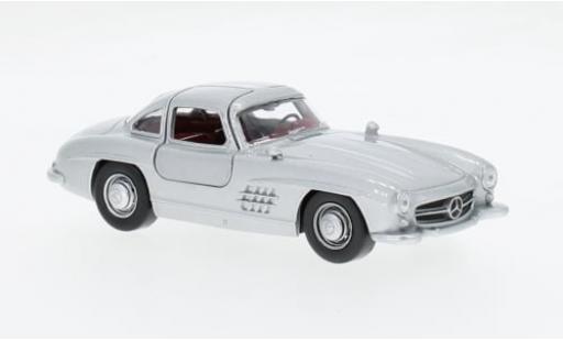 Diecast model cars Mercedes 300 1/43 Norev SL (W198) silber 1954 1:43 Mercedes 300 1/43 Norev SL (W198) silber 1954 1:43 diecast model cars