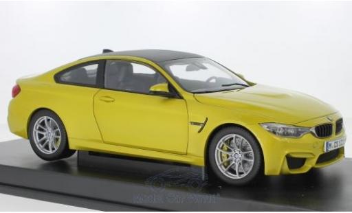 Diecast model cars Bmw M4 1/18 Paragon (F83) Coupe metallic yellow Bmw M4 1/18 Paragon (F83) Coupe metallic yellow diecast model cars