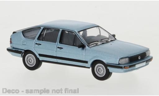 Diecast model cars Volkswagen Passat 1/87 PCX87 B2 metallise blue clair 1985 Volkswagen Passat 1/87 PCX87 B2 metallise blue clair 1985 diecast model cars