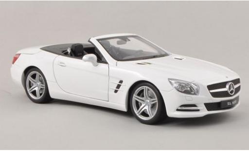 Diecast model cars Mercedes Classe SL 1/18 Welly SL 500 (R231) metallic white 2012 Verdeck ouvert Mercedes Classe SL 1/18 Welly SL 500 (R231) metallic white 2012 Verdeck ouvert diecast model cars