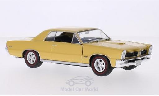 Diecast model cars Pontiac GTO 1/24 Welly metallic gold 1965 Pontiac GTO 1/24 Welly metallic gold 1965 diecast model cars