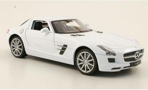Diecast model cars Mercedes SLS 1/24 Welly AMG (C197) white Mercedes SLS 1/24 Welly AMG (C197) white diecast model cars