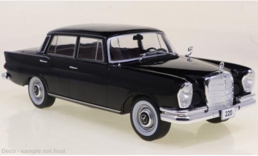 Diecast model cars Mercedes 220 1/24 WhiteBox (W111) black 1959 Mercedes 220 1/24 WhiteBox (W111) black 1959 diecast model cars