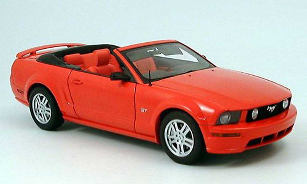 Norev 1:18 - 1 - Voiture de sport miniature - Ford Mustang Hardtop