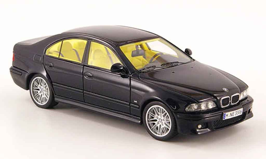 Diecast model cars Bmw M5 E39 1/43 Neo E39 blue 2002 