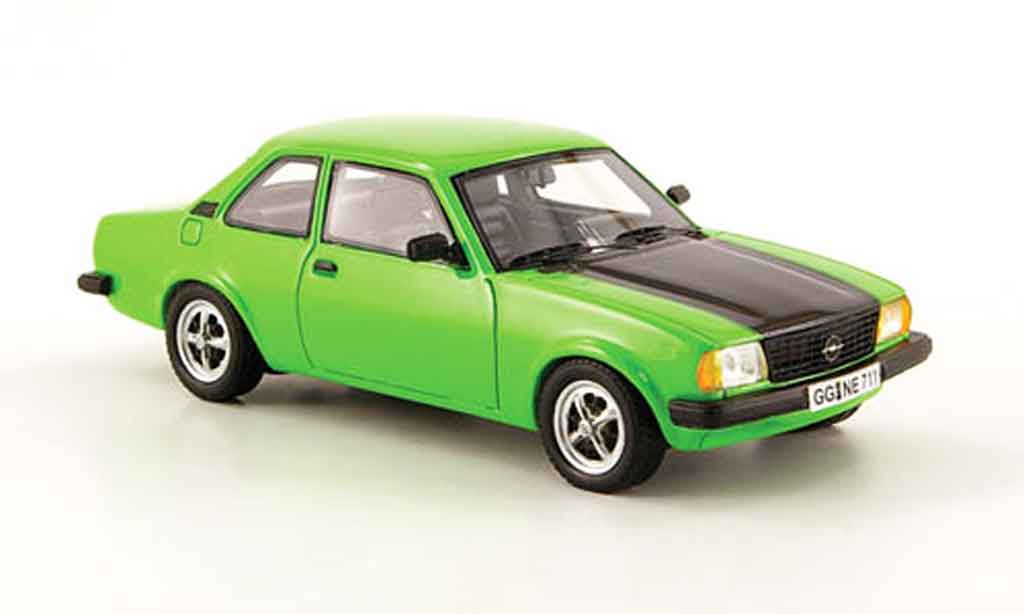 Diecast model cars Opel Ascona B 1/43 Neo B sr grun avec blacker haube 1980  