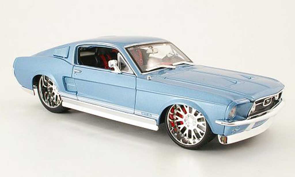 1:18 Scale 1967 Ford Mustang GTA Fastback Diecast Vehicle (Colors May Vary)