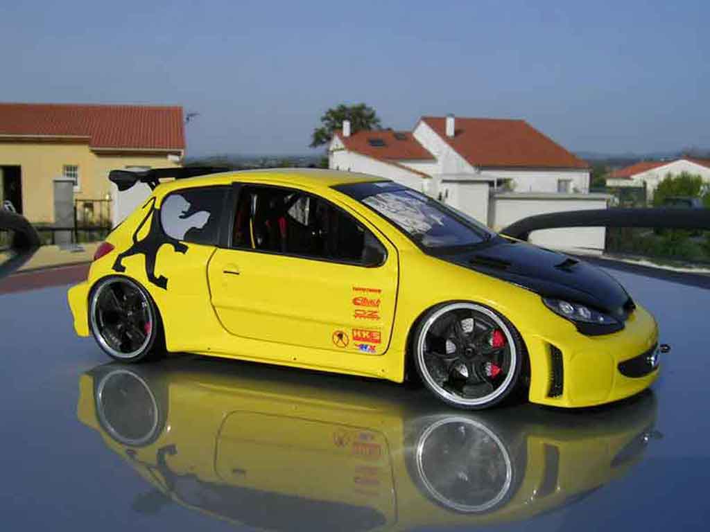 Diecast model cars Peugeot 206 WRC 1/18 Solido WRC tuning yellow