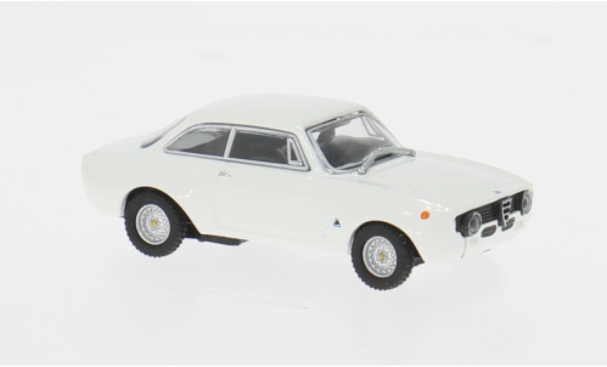Alfa Romeo GT 1/87 Minichamps A 1300 Junior weiss 1972 1:87 diecast model cars
