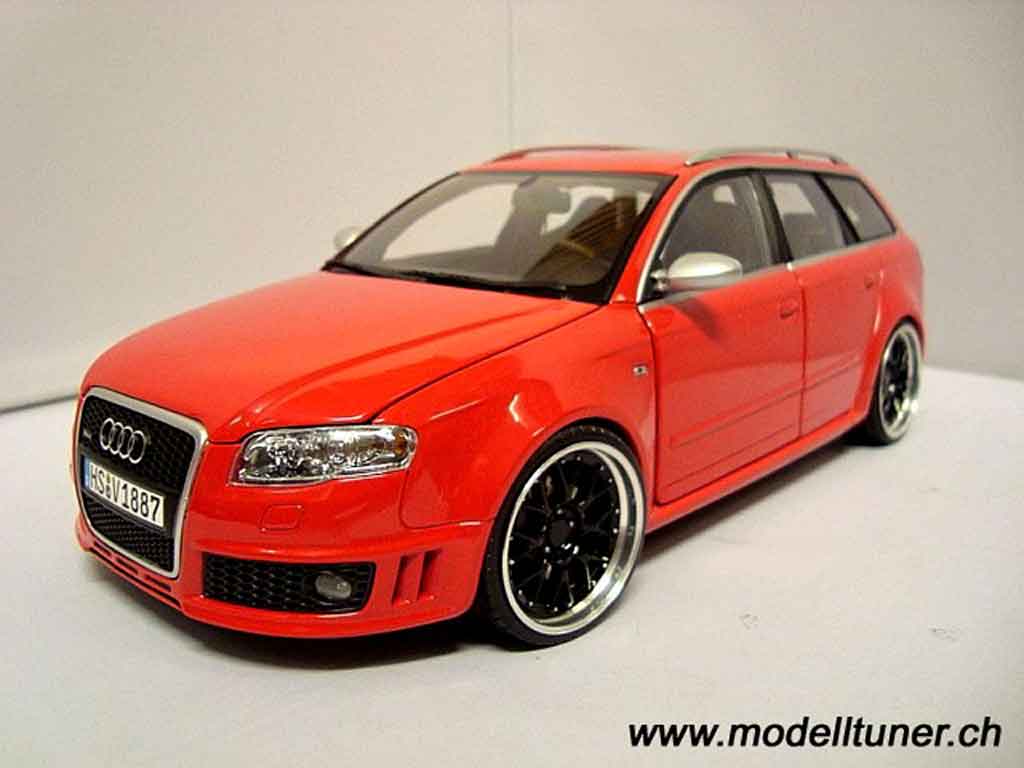 Diecast model cars Audi RS4 1/18 Minichamps black jantes BBS 18