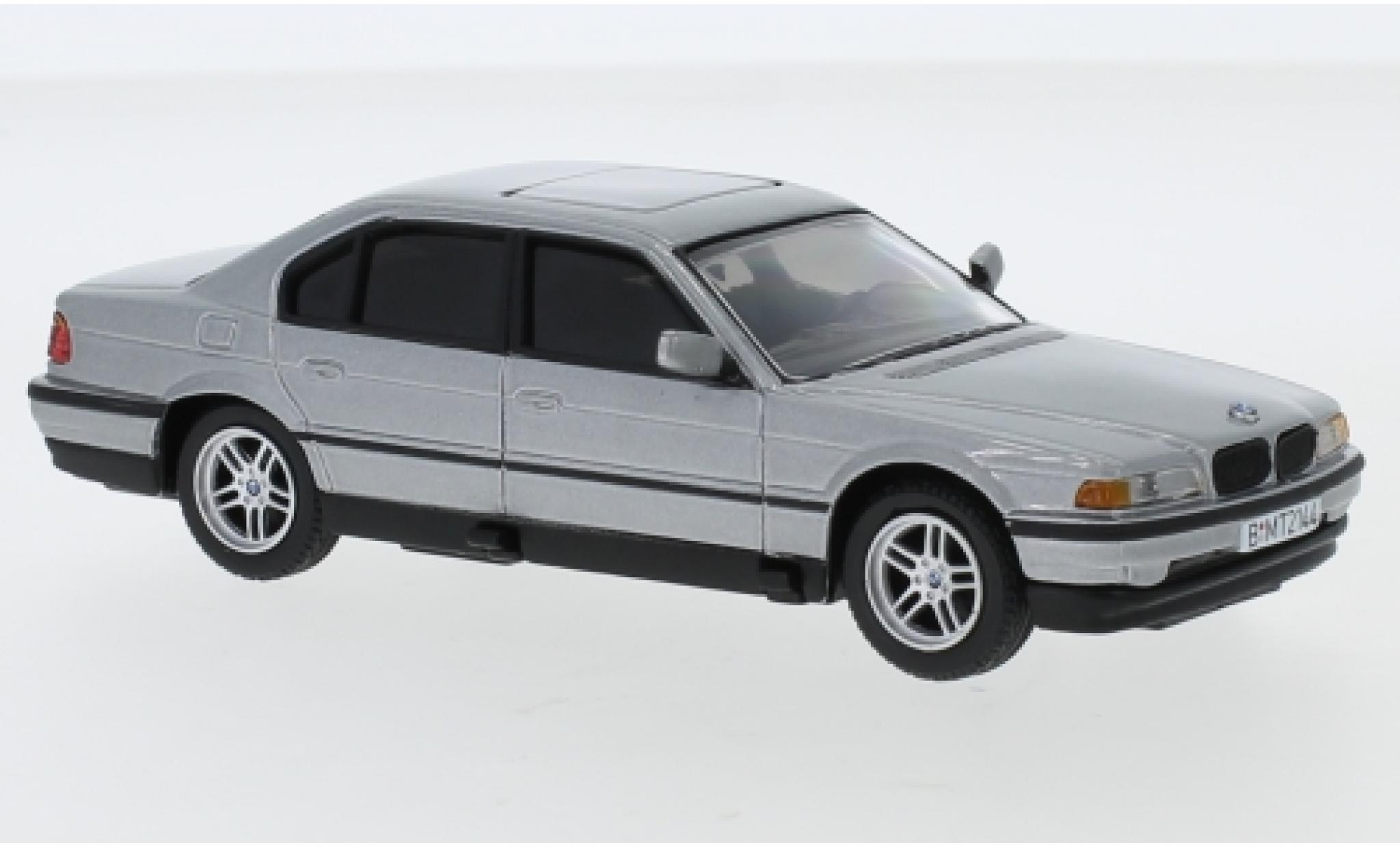 Diecast model cars Bmw 750 1/18 MCG i (E32) metallic black 1992