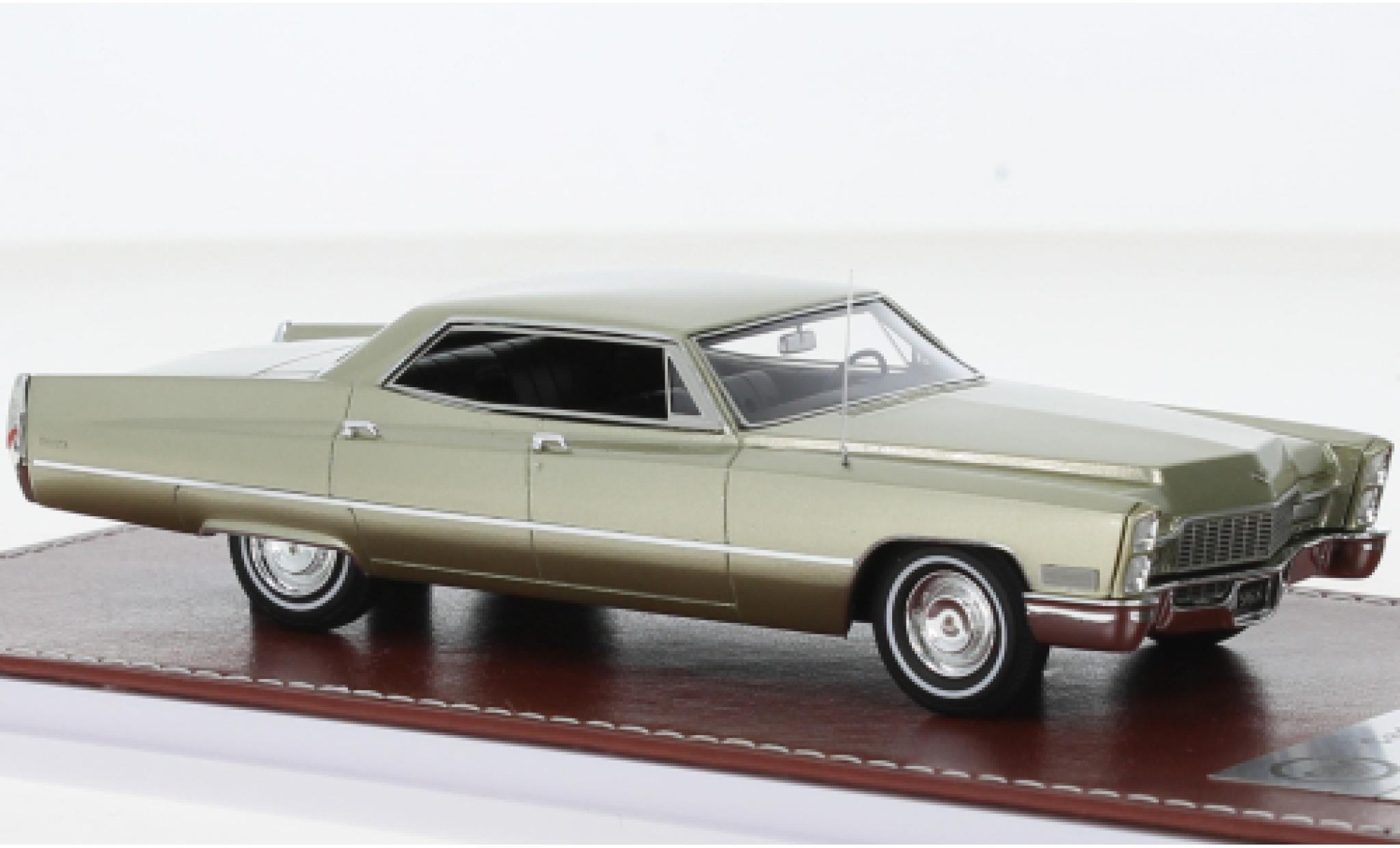 Diecast model cars Cadillac Deville 1/18 Jada Toys coupe