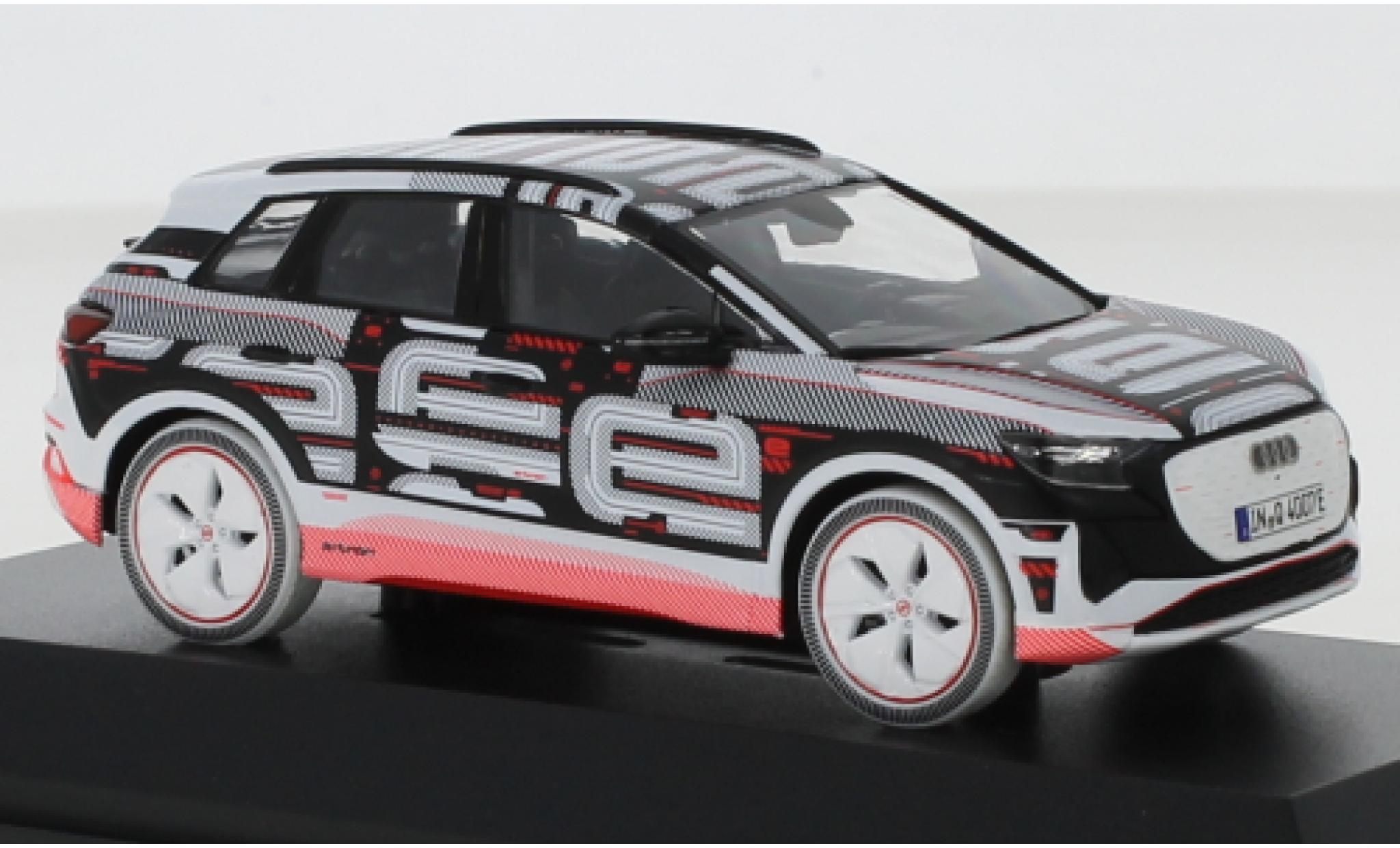 Audi Q4 e-tron Gysirblau 1:43 Modellauto 5012124631 Miniatur 1/43 Geyser  Blue Minimax