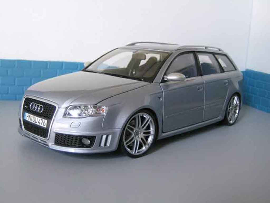 Diecast model cars Audi RS4 1/18 Minichamps avant grey 