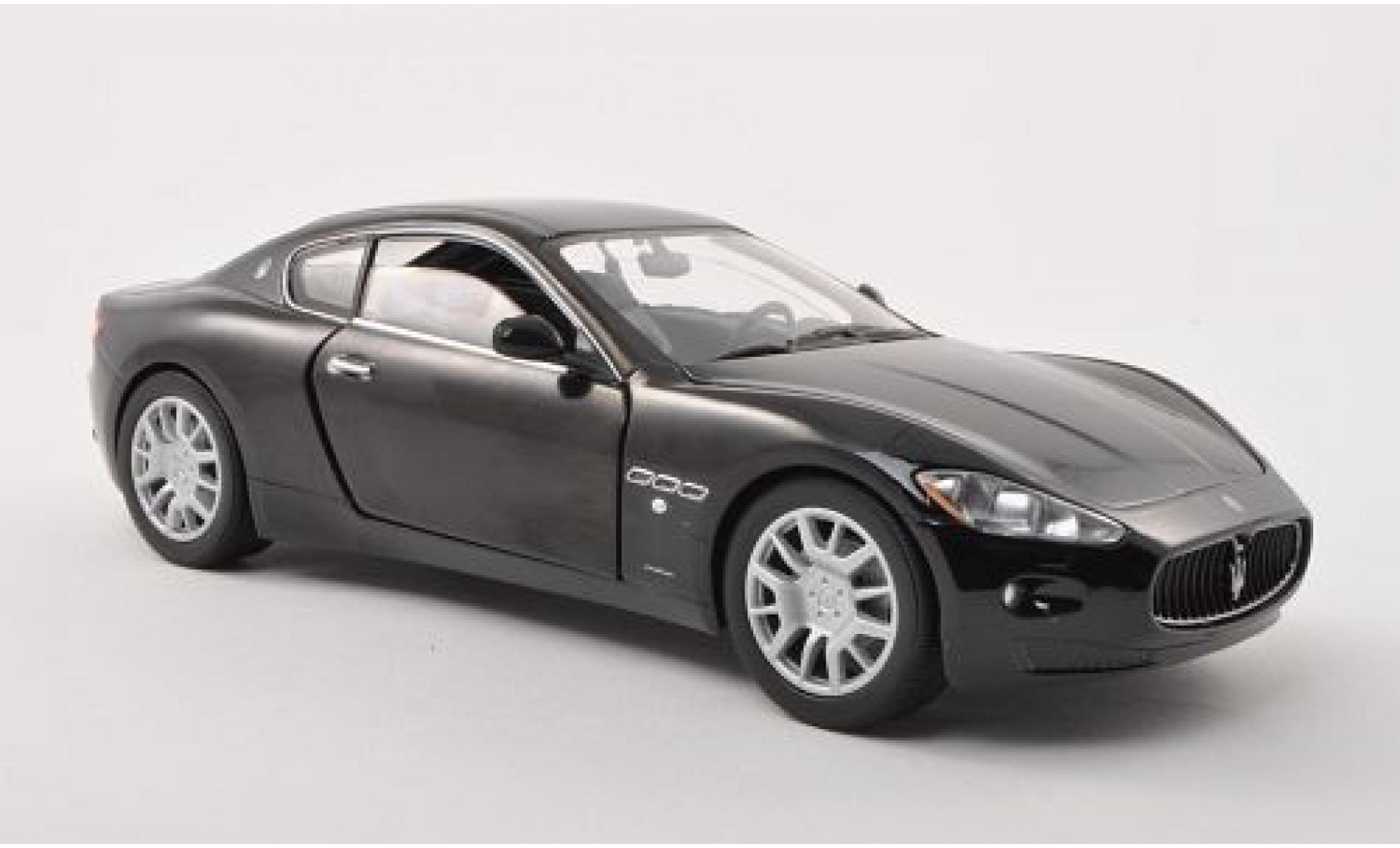 Maserati Gran Turismo 1/24 Motormax schwarz 1:24 diecast model cars