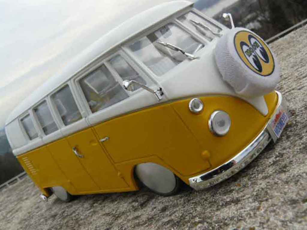 Volkswagen combi miniature online