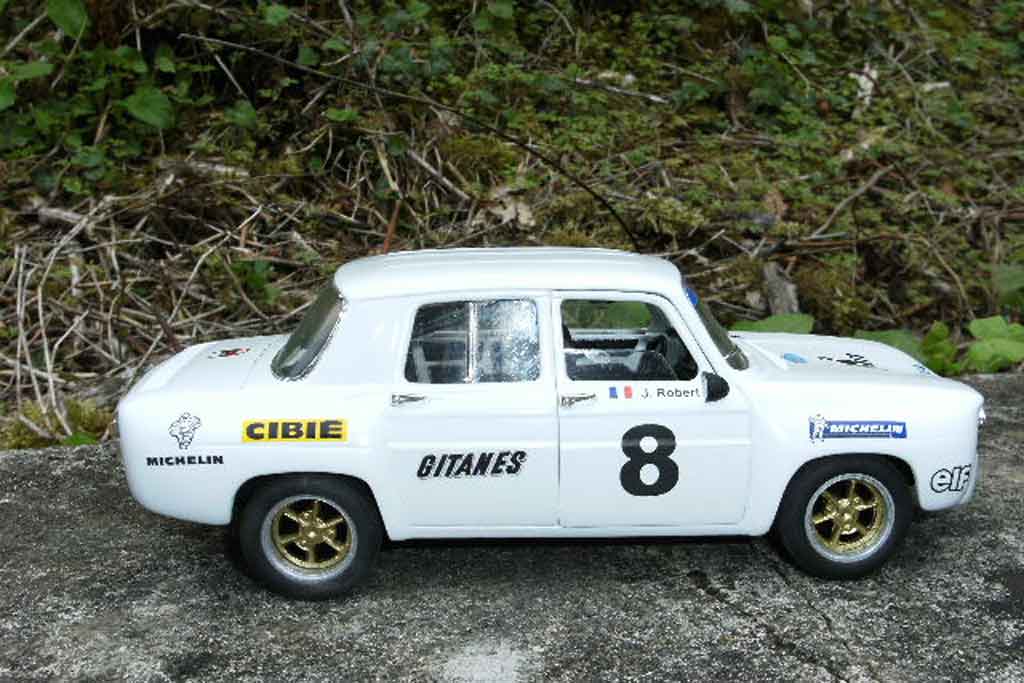 Renault 8 Gordini 1/18 Solido Gordini white jantes larges et kit carrosserie dinacar