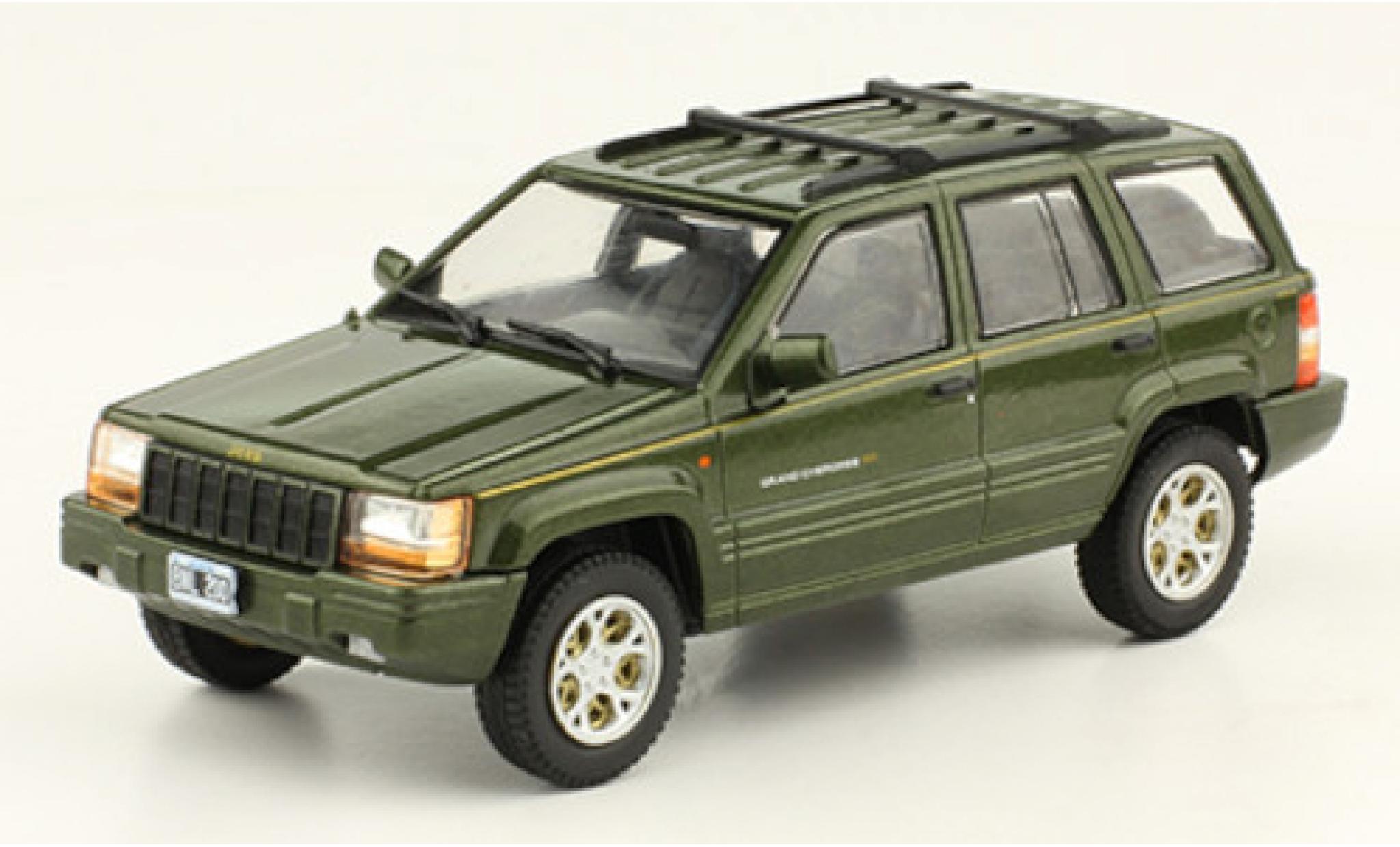 thumbnail image 2 of 1:32 Jeep Grand Cherokee Trackhawk Diecast Model – JK Collectible Toy Car 2 of 6