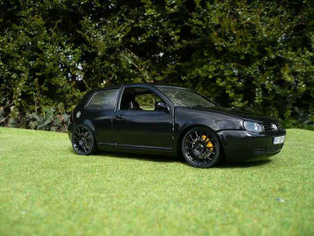 Volkswagen Golf 4 diecast model cars 