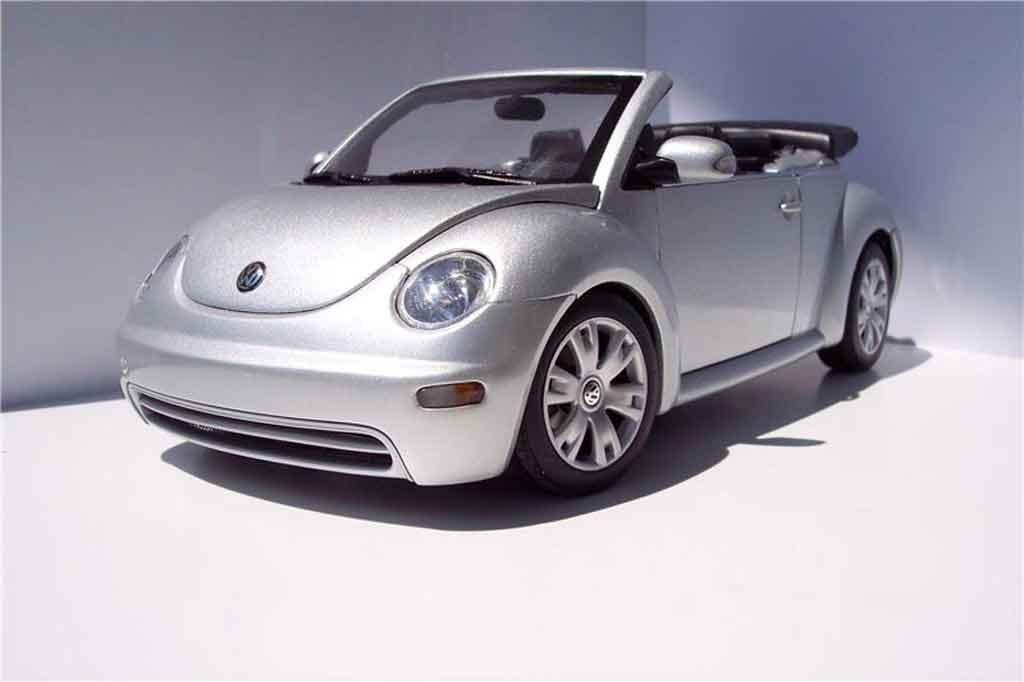 Volkswagen New Beetle cabriolet 1/18 Burago cabriolet grey metallisee diecast model cars