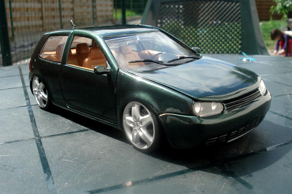 Diecast model cars Volkswagen Golf 4 GTI 1/18 Revell 4 GTI grun jantes porsche et lissage carrosserie tuning Volkswagen Golf 4 GTI 1/18 Revell 4 GTI grun jantes porsche et lissage carrosserie tuning diecast model cars