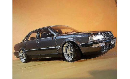 Audi V8 berline 1/18 Minichamps Quattro street version diecast model cars