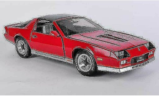 Chevrolet Camaro Z28 1/18 Sun Star red 1982 diecast model cars