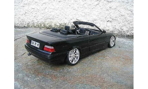 Bmw 325 Cabriolet 1/18 Maisto E36 black jantes chromees diecast model cars