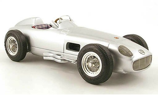 Mercedes W 196 Base 1/18 CMC weltmeister j.m.fangio 1954 diecast model cars