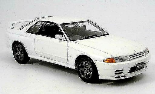 Nissan Skyline R32 1/18 Kyosho gt-r white diecast model cars
