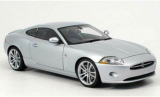 Jaguar XK coupe 1/18 Autoart grey 2005 diecast model cars