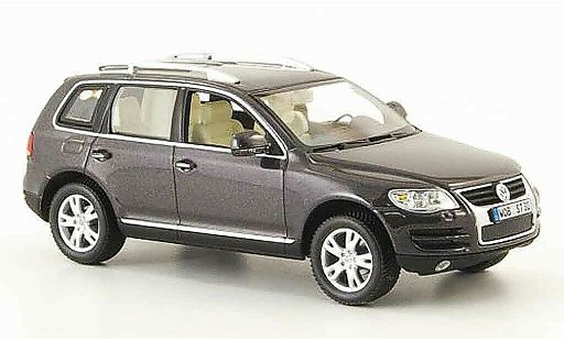 Volkswagen Touareg Base 1/43 Minichamps anthracite diecast model cars