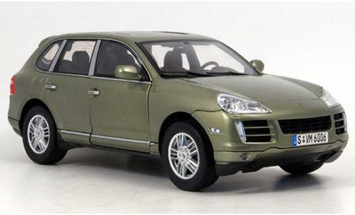 Porsche Cayenne S 1/18 Norev green 2007 diecast model cars