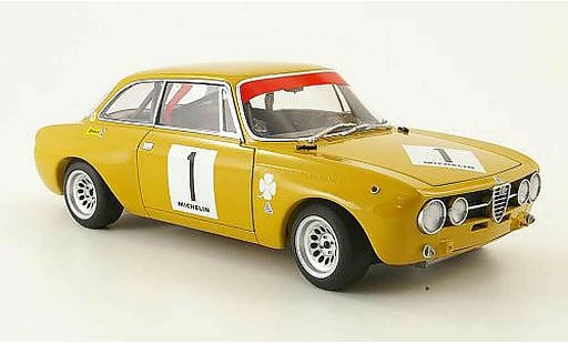 Alfa Romeo Giulia GT Am 1/18 Autoart no.1 jarama 1970 diecast model cars