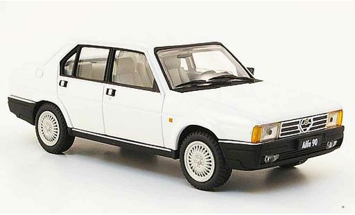 Alfa Romeo 90 berlina 1/43 Pego berline white 1984 diecast model cars