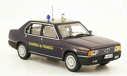 Alfa Romeo 90 polizia 1/43 Pego guardia di finanza 1984 diecast model cars