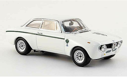 Alfa Romeo Giulia gt junior 1300 1/43 Minichamps GTA white 1970 diecast model cars