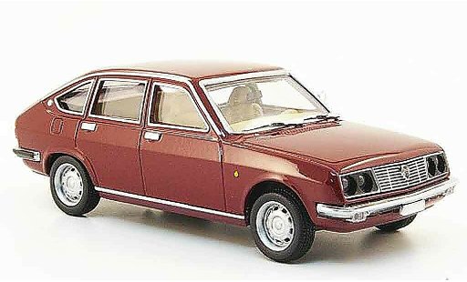 Lancia Beta berline 1/43 Pego red diecast model cars
