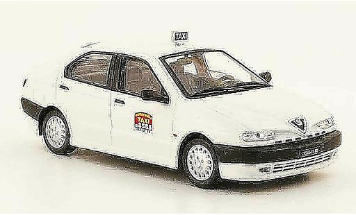 Alfa Romeo 146 polizia 1/43 Pego taxi mailand diecast model cars