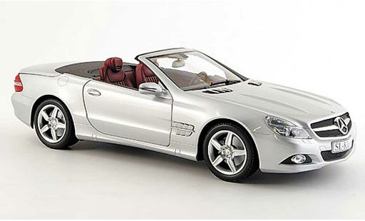 Mercedes Classe SL Base 1/18 Minichamps (r 230) grey metallisee diecast model cars